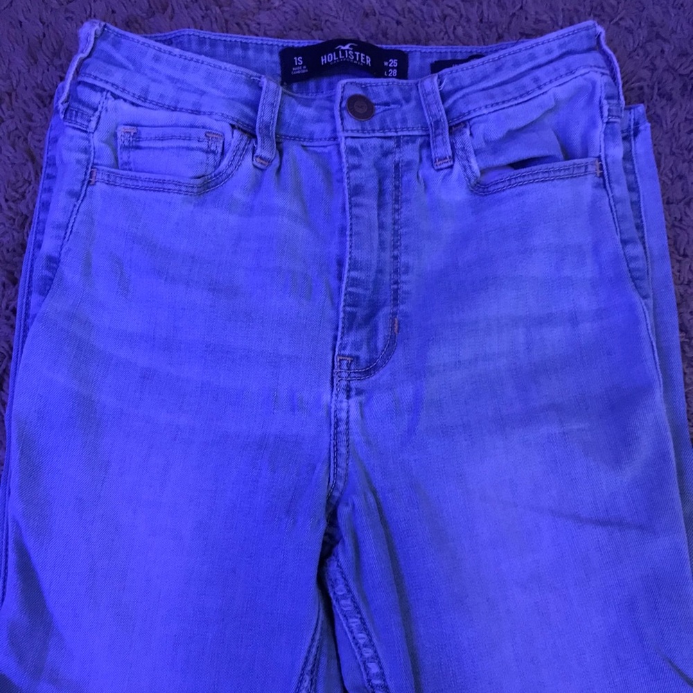 Ultra high rise hollister jeans size 1S (short)